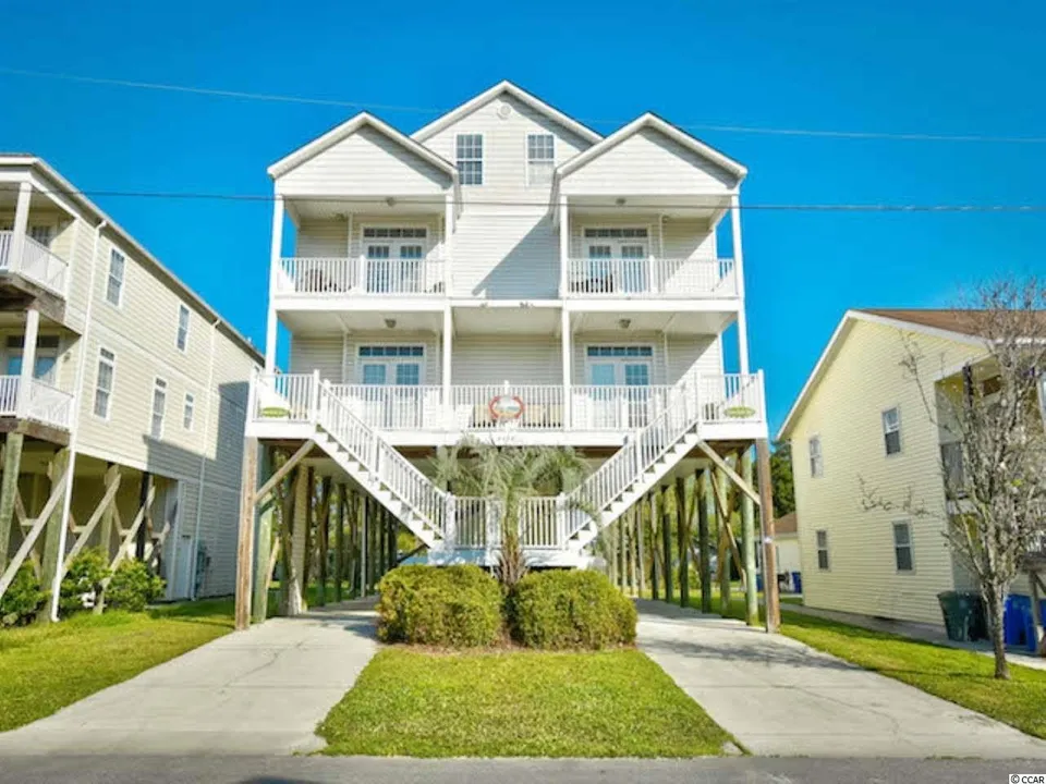 4618 Surf Street – 12BR 13BA Home